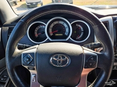 Used 2014  Toyota Tacoma 4WD Double Cab V6 &lpar;Natl&rpar; at Auto Finance Center near Matthews&comma; NC