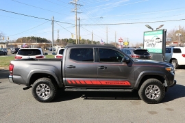 Used 2018  Toyota Tacoma Double Cab 5' Bed V6 4x2 AT &lpar;Natl&rpar; at Auto Finance Center near Matthews&comma; NC