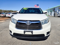 Used 2015  Toyota Highlander FWD 4dr V6 LE &lpar;Natl&rpar; at Auto Finance Center near Matthews&comma; NC