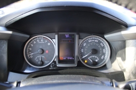 Used 2018  Toyota Tacoma Double Cab 5' Bed V6 4x2 AT &lpar;Natl&rpar; at Auto Finance Center near Matthews&comma; NC