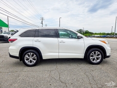 Used 2015  Toyota Highlander 4d SUV AWD XLE at Auto Finance Center near Matthews&comma; NC