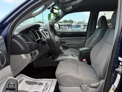 Used 2012  Toyota Tacoma 2WD Double Cab PreRunner V6 Short Bed at Auto Finance Center near Matthews, NC