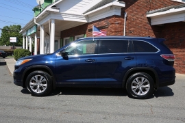 Used 2014 Toyota Highlander AWD 4dr V6 XLE (Natl) at Auto Finance Center near Matthews, NC