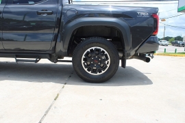 Used 2024  Toyota Tacoma 4WD Double Cab Bed &lpar;Natl&rpar; at Auto Finance Center near Matthews&comma; NC