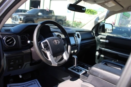 Used 2017  Toyota Tundra 4WD CrewMax 5&period;5' Bed 5&period;7L FFV &lpar;Natl&rpar; at Auto Finance Center near Matthews&comma; NC