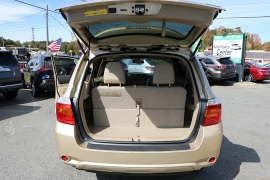 Used 2009  Toyota Highlander 4WD 4dr V6 Limited (Natl) at Auto Finance Center near Matthews, NC