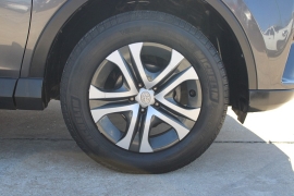 Used 2018  Toyota RAV4 LE FWD &lpar;Natl&rpar; at Auto Finance Center near Matthews&comma; NC