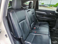 Used 2015  Toyota Highlander 4d SUV AWD XLE at Auto Finance Center near Matthews&comma; NC