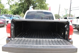Used 2017  Toyota Tacoma Double Cab 5' Bed V6 4x4 &lpar;Natl&rpar; at Auto Finance Center near Matthews&comma; NC