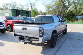 Used 2018  Toyota Tacoma Double Cab 5' Bed V6 4x2 AT &lpar;Natl&rpar; at Auto Finance Center near Matthews&comma; NC
