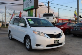 Used 2012  Toyota Sienna 5dr Van V6 LE FWD &lpar;Natl&rpar; at Auto Finance Center near Matthews&comma; NC
