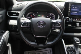 Used 2021  Toyota Highlander XSE FWD at Auto Finance Center near Matthews&comma; NC