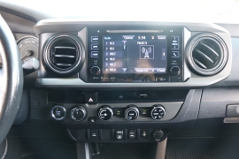 Used 2018  Toyota Tacoma Double Cab 5' Bed V6 4x4 &lpar;Natl&rpar; at Auto Finance Center near Matthews&comma; NC