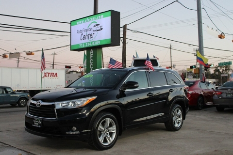 2016 Toyota Highlander Limited's photo