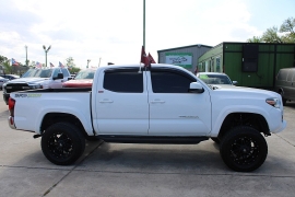 Used 2019  Toyota Tacoma 4WD Double Cab 5' Bed V6 &lpar;Natl&rpar; at Auto Finance Center near Matthews&comma; NC