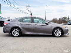 Used 2018  Toyota Camry Auto &lpar;Natl&rpar; at Auto Finance Center near Matthews&comma; NC