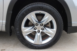 Used 2015  Toyota Highlander AWD 4dr V6 Limited &lpar;Natl&rpar; at Auto Finance Center near Matthews&comma; NC