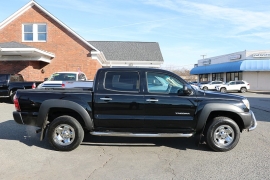 Used 2015  Toyota Tacoma 2WD Double Cab I4 AT PreRunner &lpar;Natl&rpar; at Auto Finance Center near Matthews&comma; NC