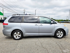 Used 2011  Toyota Sienna 5dr Van V6 LE FWD &lpar;Natl&rpar; at Auto Finance Center near Matthews&comma; NC