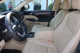 Used 2018 Toyota Highlander Limited V6 FWD (Natl) at Auto Finance Center near Matthews, NC