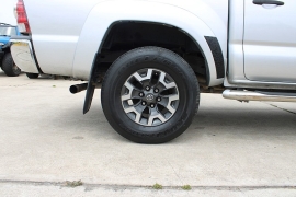 Used 2013  Toyota Tacoma 2WD Double Cab PreRunner V6 Short Bed at Auto Finance Center near Matthews&comma; NC