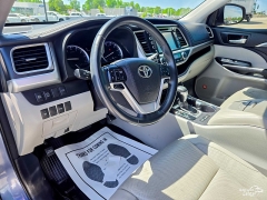 Used 2018  Toyota Highlander Limited V6 AWD &lpar;Natl&rpar; at Auto Finance Center near Matthews&comma; NC