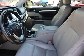 Used 2014 Toyota Highlander AWD 4dr V6 XLE (Natl) at Auto Finance Center near Matthews, NC