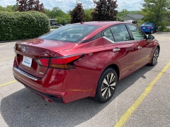 Used 2022 Nissan Altima 2.5 SL AWD Sedan at EZ Car Connection near Frankfort, KY