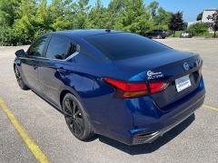 Used 2021 Nissan Altima 2.5 SR Sedan at The Car Coach near Frankfort, KY