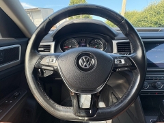 Used 2018 Volkswagen Atlas 3.6L V6 SE w/Technology FWD at EZ Car Connection near Frankfort, KY