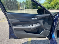 Used 2021 Nissan Altima 2.5 SR Sedan at The Car Coach near Frankfort, KY