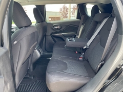 Used 2020 Jeep Cherokee 4d SUV 4WD Latitude 2.4L at The Car Coach near Frankfort, KY