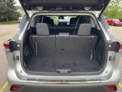 Used 2021 Toyota Highlander XLE AWD at EZ Car Connection near Frankfort, KY