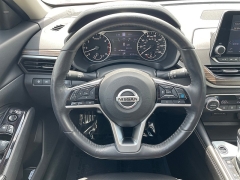 Used 2022 Nissan Altima 2.5 SL AWD Sedan at EZ Car Connection near Frankfort, KY
