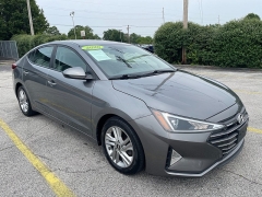 Used 2020 Hyundai Elantra 4d Sedan SEL at The Car Coach near Frankfort, KY
