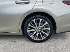 Used 2019 Lexus ES ES 350 FWD at The Car Coach near Frankfort, KY