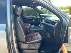 Used 2024 GMC Yukon 4WD 4dr Denali Ultimate at EZ Car Connection near Frankfort, KY