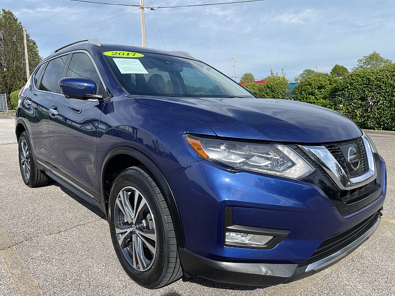 Used 2017  Nissan Rogue 4d SUV AWD SL at EZ Car Connection near Frankfort, KY