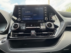 Used 2022 Toyota Highlander XSE AWD at EZ Car Connection near Frankfort, KY