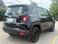 Used 2018 Jeep Renegade 4d SUV 4WD Sport at EZ Car Connection near Frankfort, KY