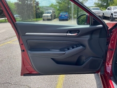 Used 2022 Nissan Altima 2.5 SL AWD Sedan at EZ Car Connection near Frankfort, KY