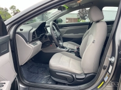 Used 2020 Hyundai Elantra 4d Sedan SEL at The Car Coach near Frankfort, KY
