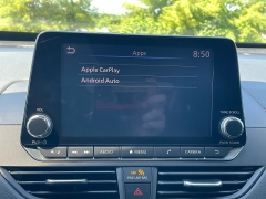 Used 2021 Nissan Altima 2.5 SR Sedan at The Car Coach near Frankfort, KY