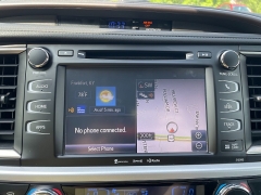 Used 2019 Toyota Highlander 4d SUV AWD XLE at The Car Coach near Frankfort, KY