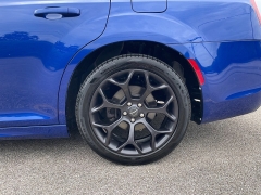 Used 2019 Chrysler 300 4d Sedan RWD S V8 at EZ Car Connection near Frankfort, KY
