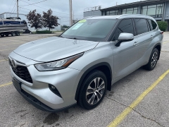 Used 2021 Toyota Highlander XLE AWD at EZ Car Connection near Frankfort, KY