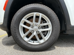 Used 2023 Jeep Grand Cherokee L Laredo 4x4 at EZ Car Connection near Frankfort, KY