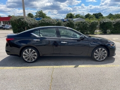 Used 2024 Nissan Altima 2.5 SL Sedan at The Car Coach near Frankfort, KY