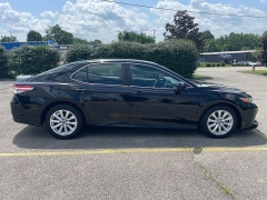 Used 2019 Toyota Camry 4d Sedan LE at The Car Coach near Frankfort, KY