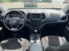 Used 2020 Jeep Cherokee 4d SUV 4WD Latitude 2.4L at The Car Coach near Frankfort, KY